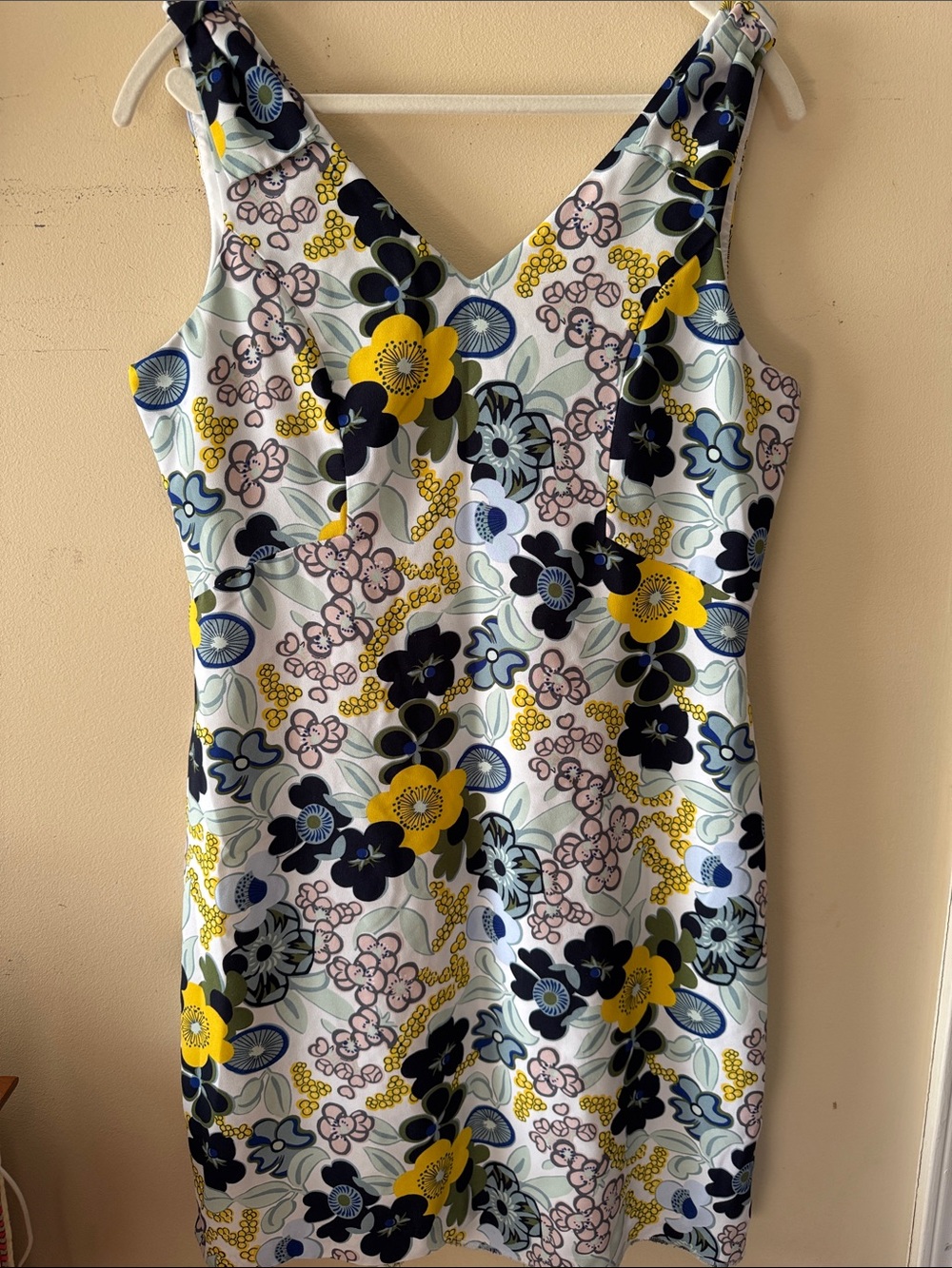 Floral V-Neck Sheath Dress in White, Yellow & Navy size 10P preloved